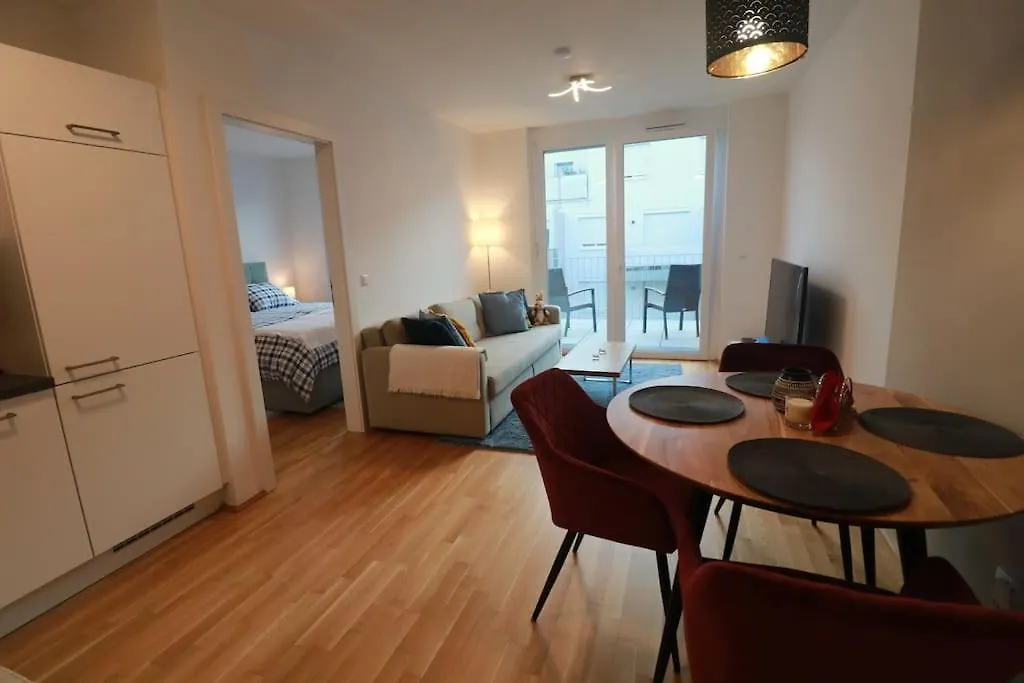 Ich Teile Mein Zuhause, Vienna